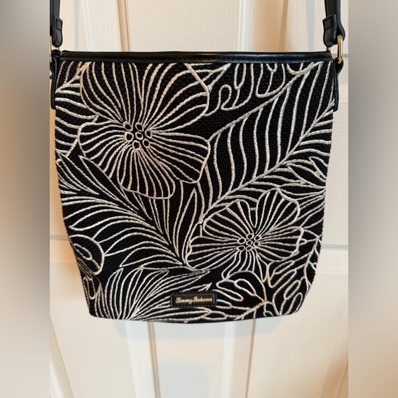 Tommy Bahama Handbags - Tommy Bahama Palm Beach crossbody bag. Like new. Black with white embroidery.